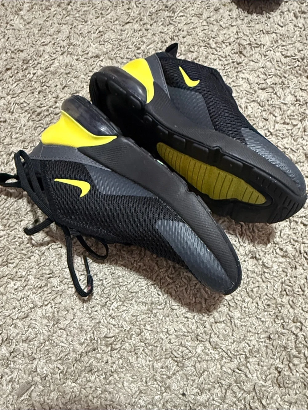 Nike Kids Black and Yellow Mesh Athletic Sneakers